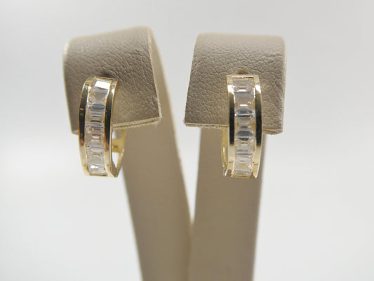 real 10k solid yellow gold baguette huggie hoop earring