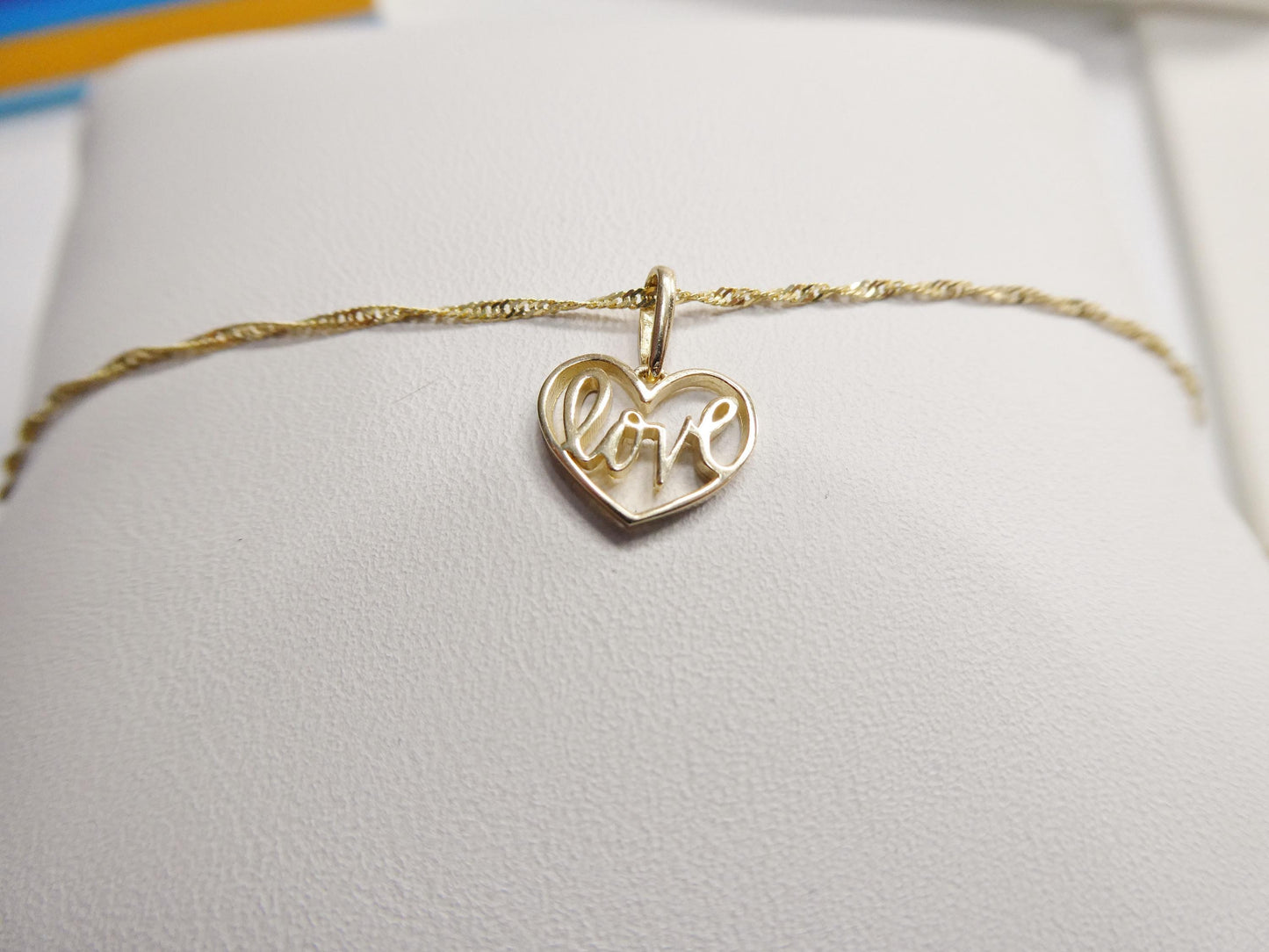 10k Yellow Gold Singapore Chain Necklace heart Pendant