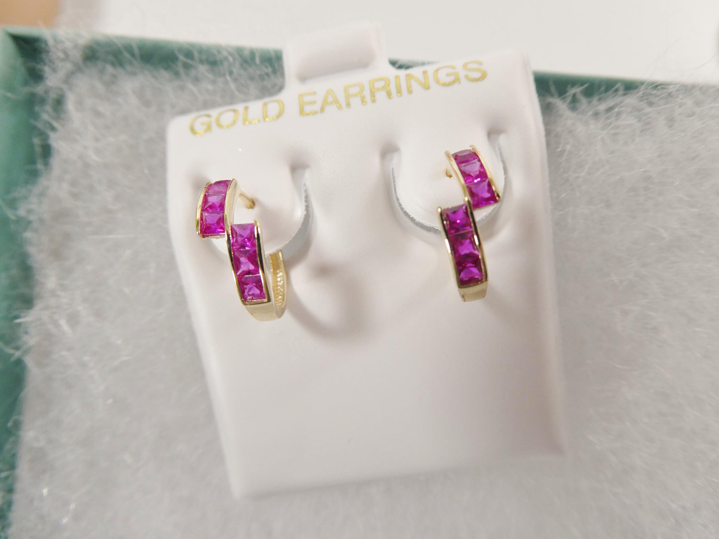 real 10k solid yellow gold color hoop huggie earring
