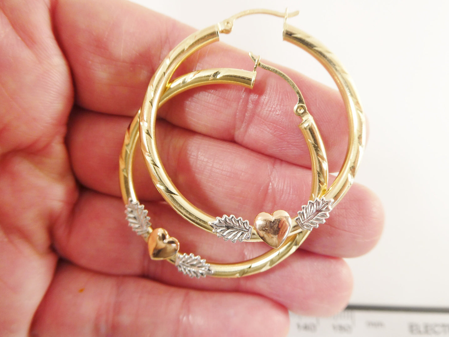 14K Solid Gold Hoop Earrings: Tri-Color Heart Center, 3mm