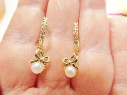 Real 10k Solid Yellow Gold Designer Pearl Drop Hoop Huggie Earrings