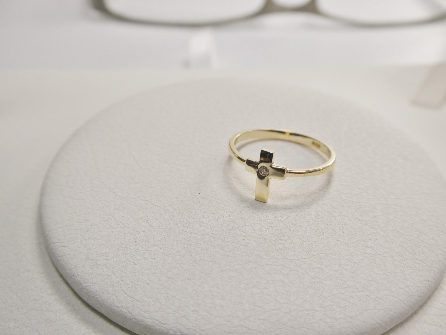 real 10k solid yellow gold cross classic pinky ring