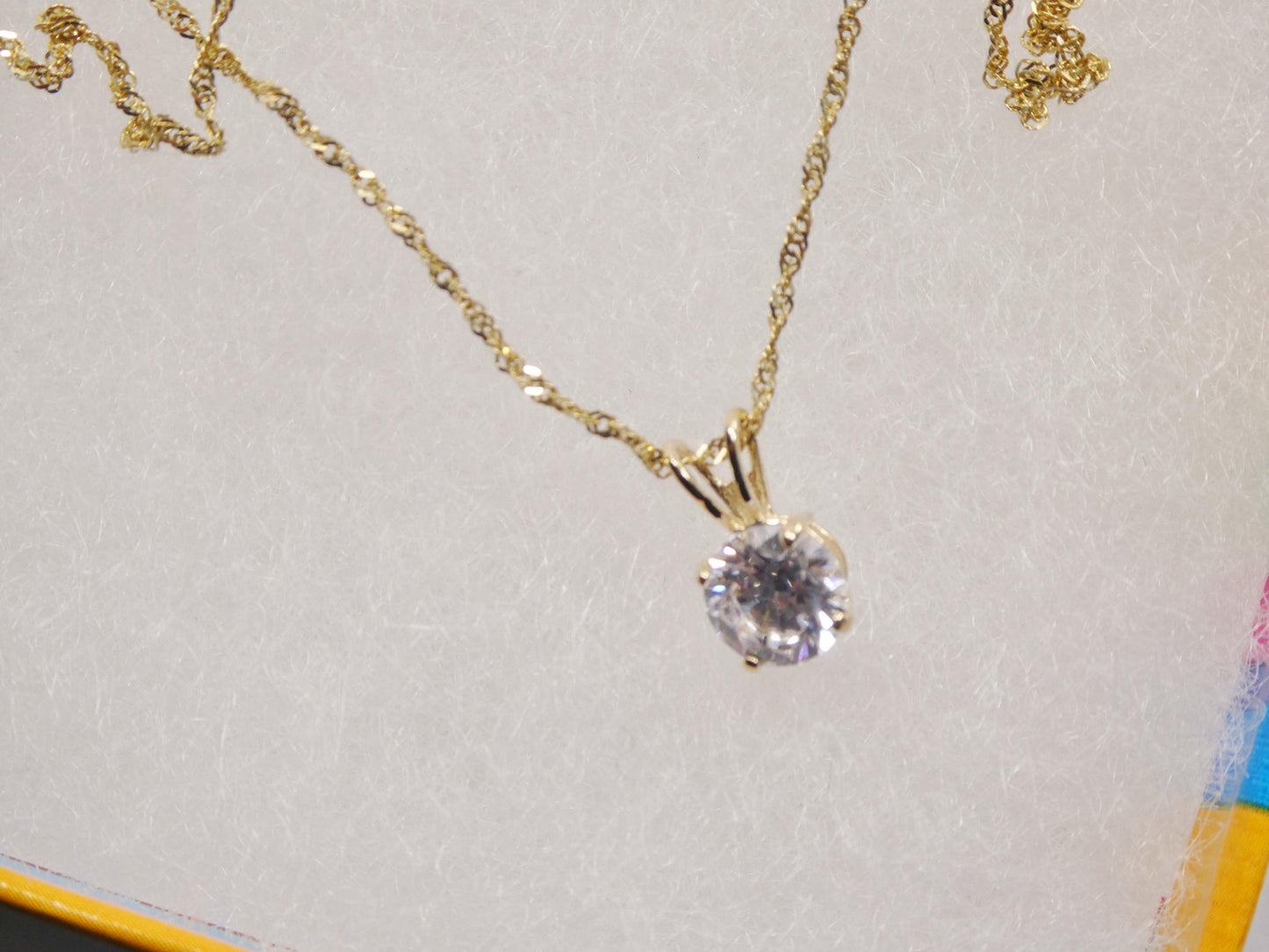 10k real solid yellow gold 16 inch chain and round stone solitaire pendent set