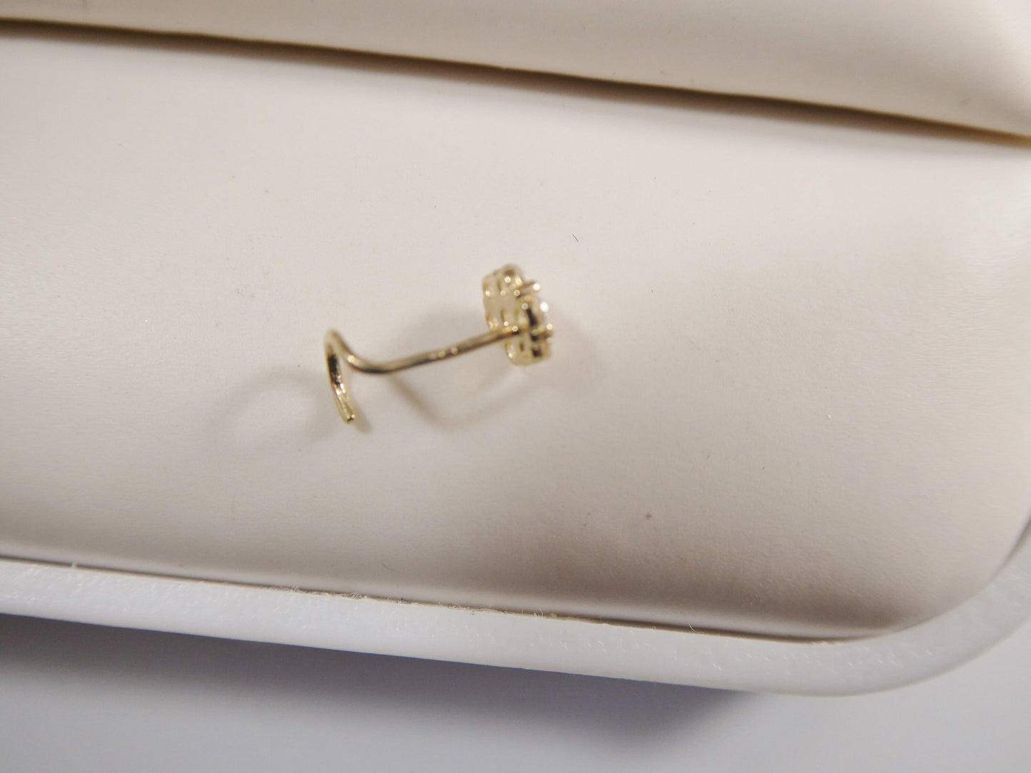 14k real solid yellow gold flower twist nose ring