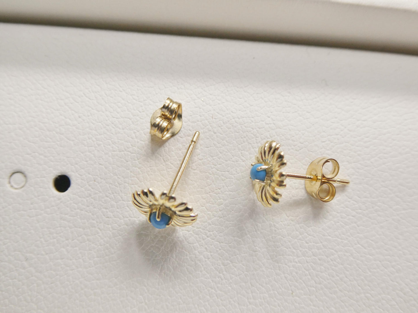 real 10k solid yellow gold turquoise floral push post earrings