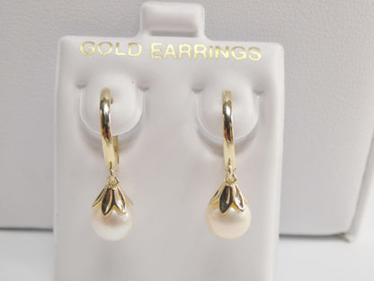 Real 10k Solid Yellow Gold Shell Cultured Freshwater Pearl Plain Hoop Huggie Earrings