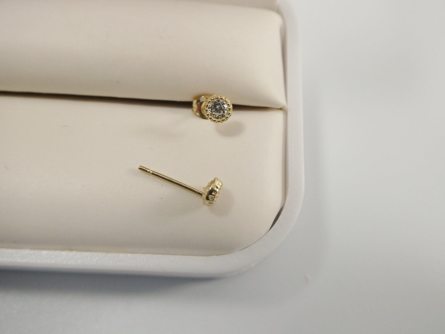 real 10k solid yellow gold push post 3mm stone small stud earrings