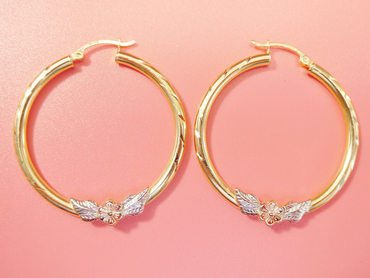 14K Yellow Gold Hoop Earrings: Diamond Cut Flower, 40mm