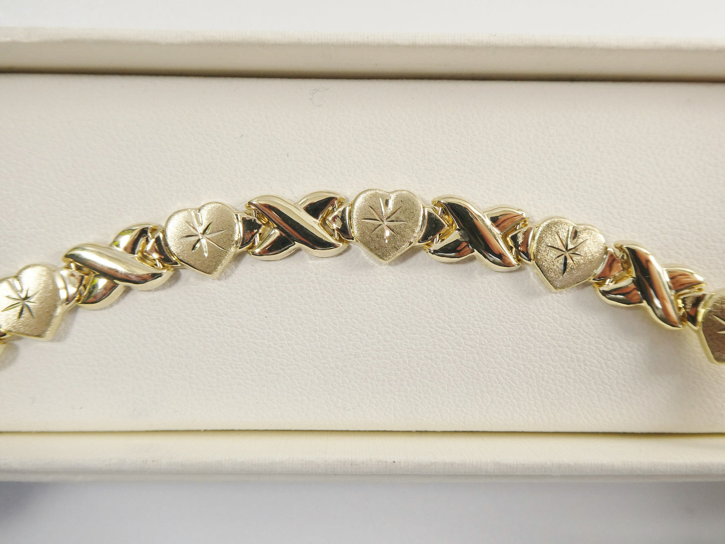 real 10k solid yellow gold xoxo hugs and kisses 7 inch and 8 inch stampato bracelet