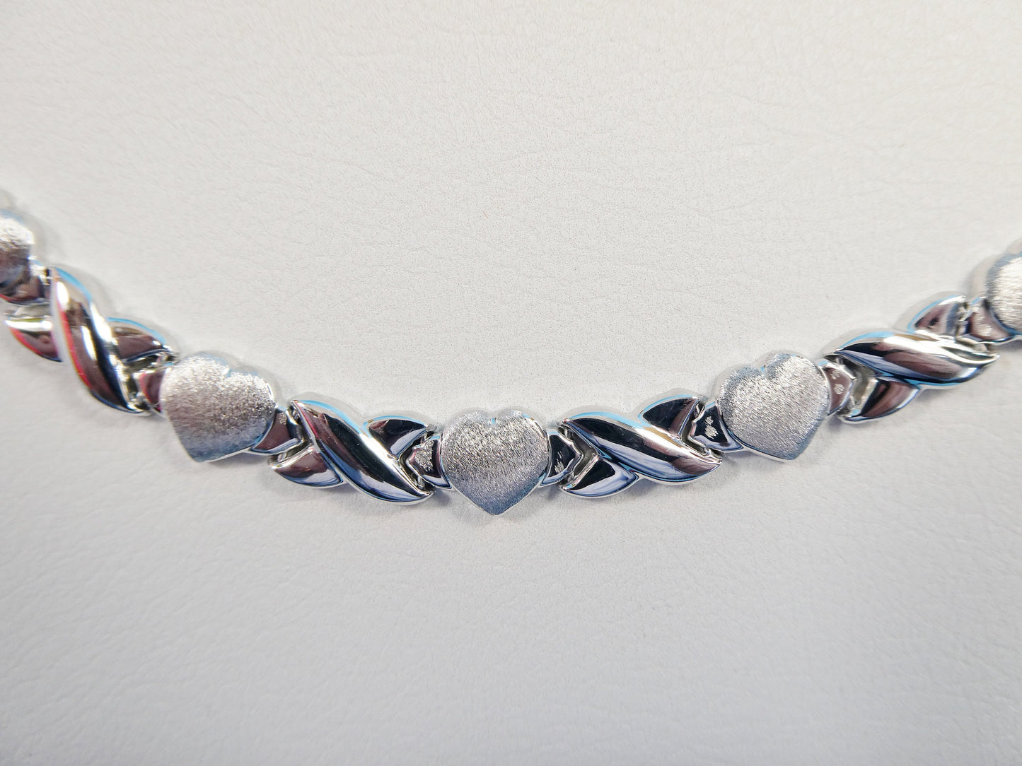 14k white gold color tone necklace xox heart satin finish over real 925 sterling silver