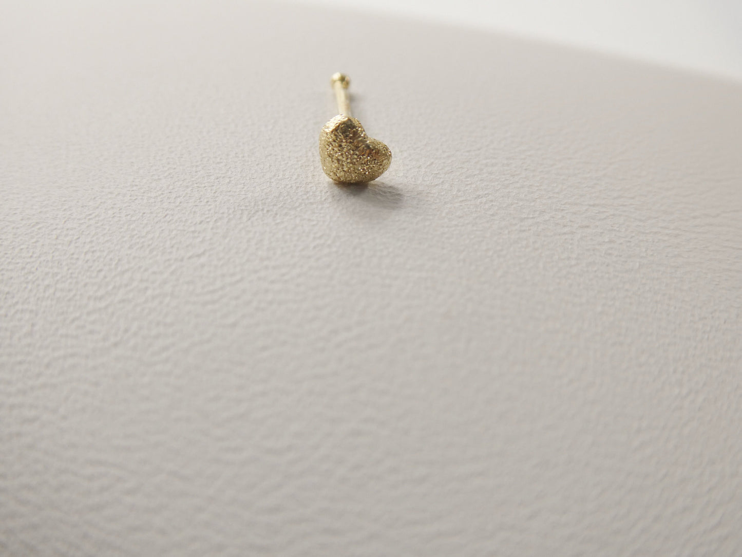 14k real solid yellow gold heart nose stud ring