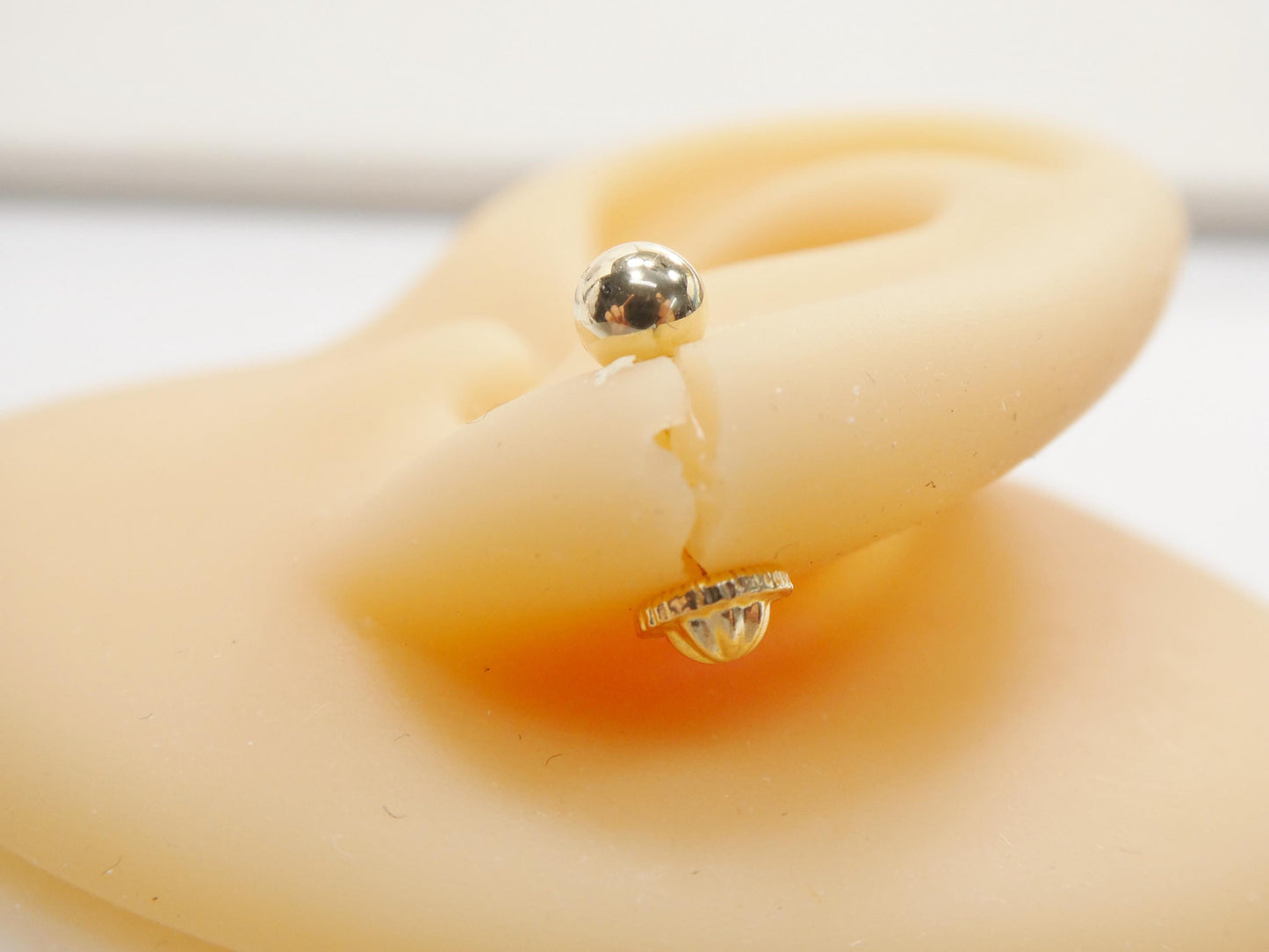 14k solid yellow gold high polish flat screw post ball earrings