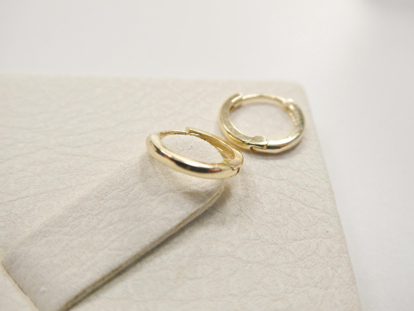 real 10k solid yellow gold 10mm 1.5MM THICKNESS plain hoop huggie earrings