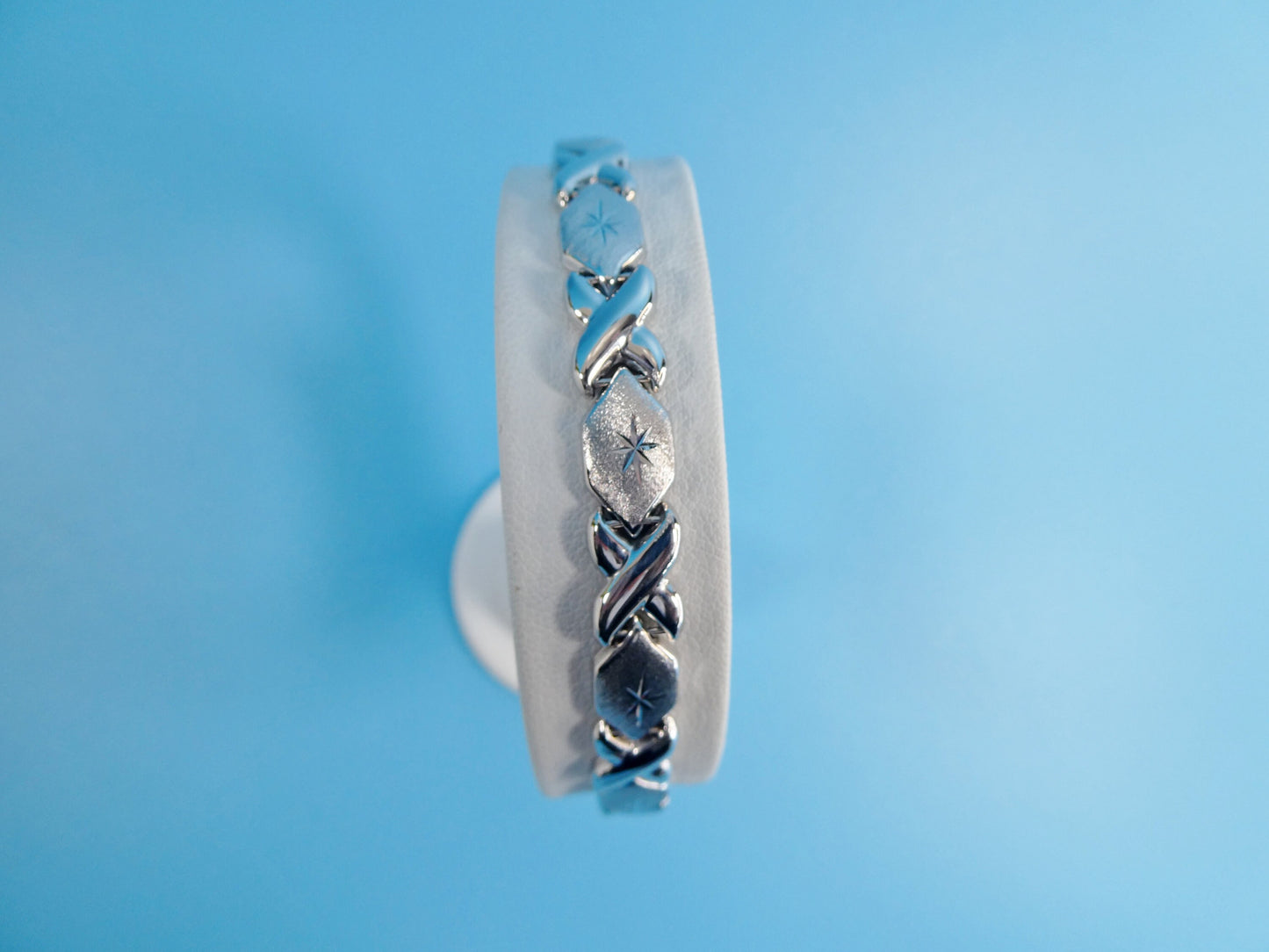 XOXO Sterling Silver Bracelet: 14k White Gold Finish, 8 Inch