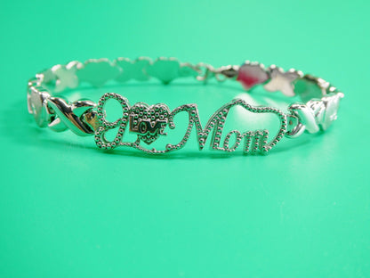 Sterling Silver 'I Love Mom' XOXO Heart Bracelet - 7.5 Inch