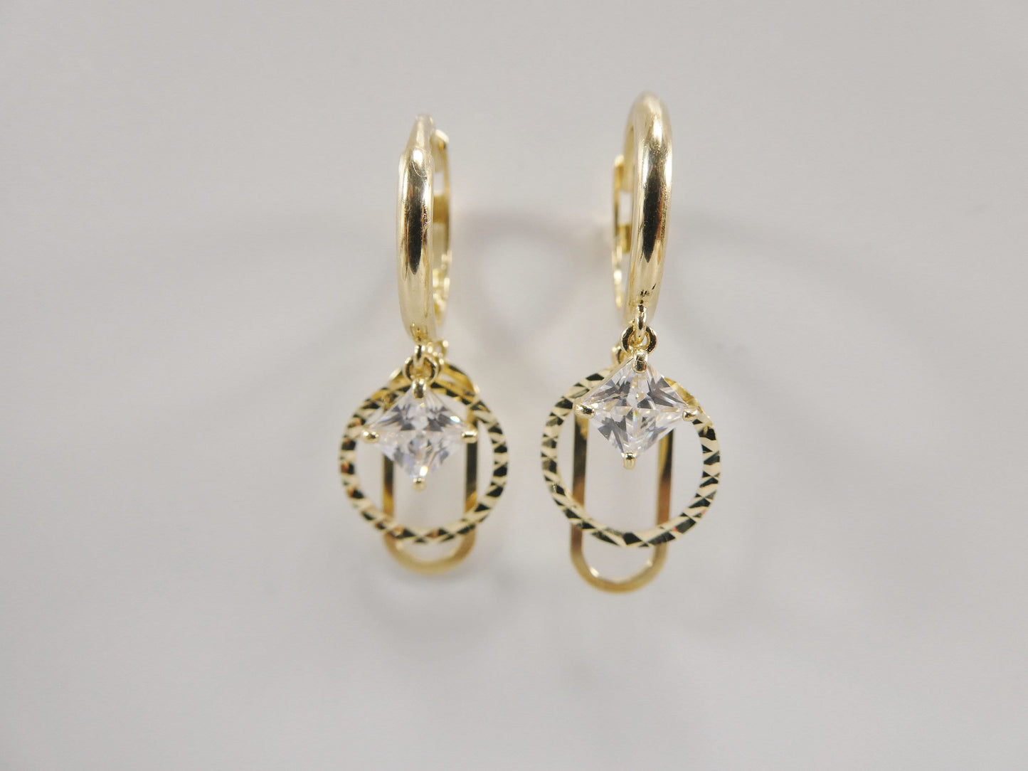10K real solid yellow gold  paper clip style huggie fancy ladies earrings
