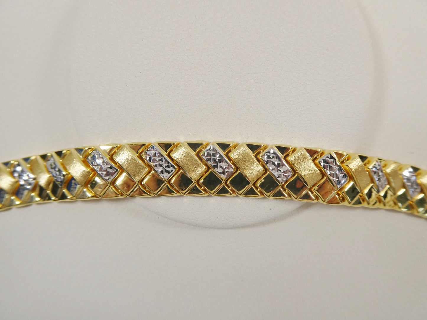 14k Gold Finish Sterling Silver Basket Bracelet (10mm)