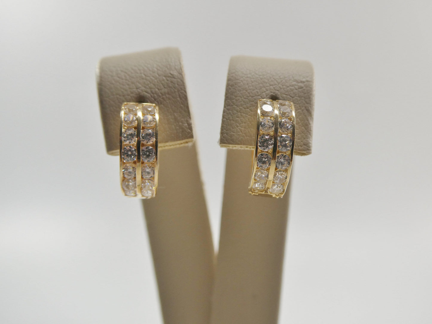 real 10k solid yellow gold 2 line prong setting huggie hoop 13mm earrings