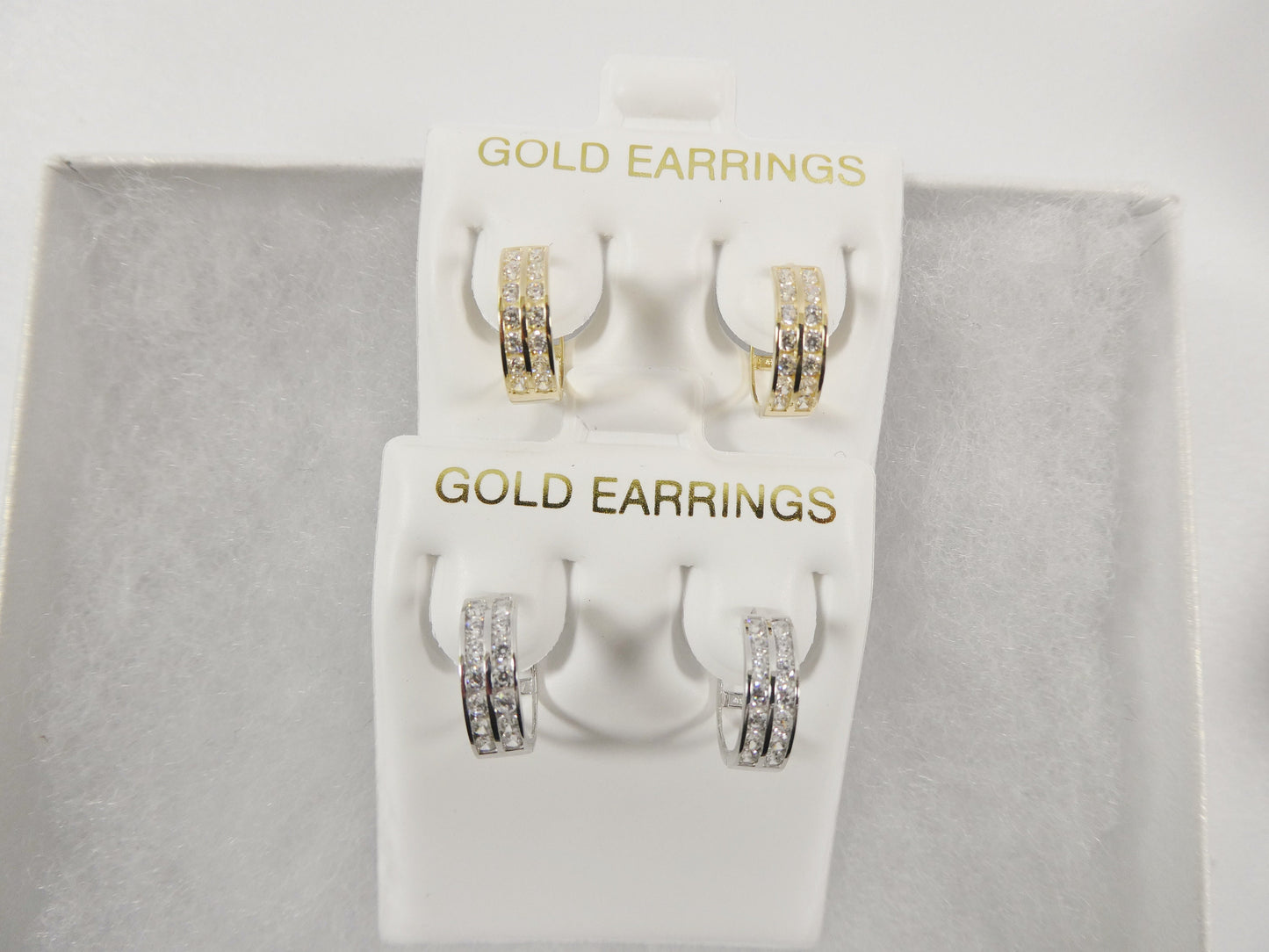 Real 10k Solid Yellow Gold 2 Line Prong Setting Small Huggie Hoop Earrings