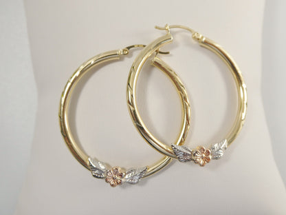 14K Yellow Gold Hoop Earrings: Diamond Cut Flower, 40mm