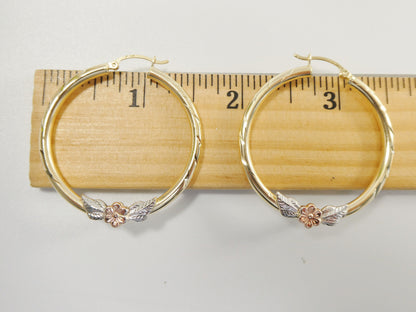 14K Yellow Gold Hoop Earrings: Diamond Cut Flower, 40mm