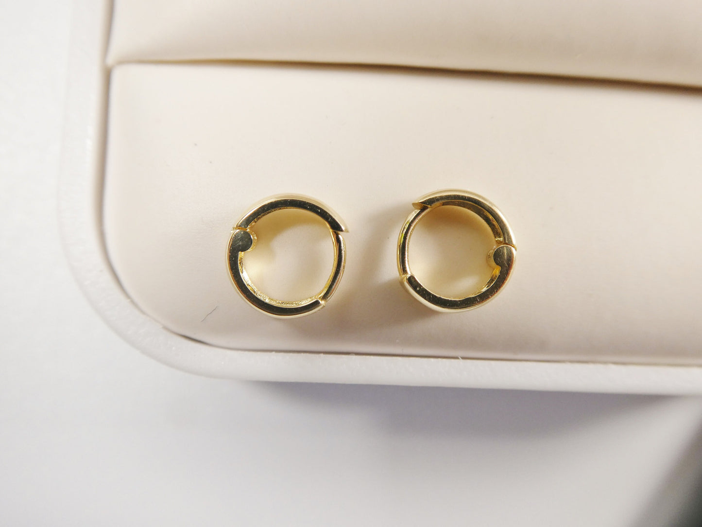 Real 10k Solid Yellow Gold 8.7mm High Polish SMALL TINY Plain Hoop Huggie Earrings