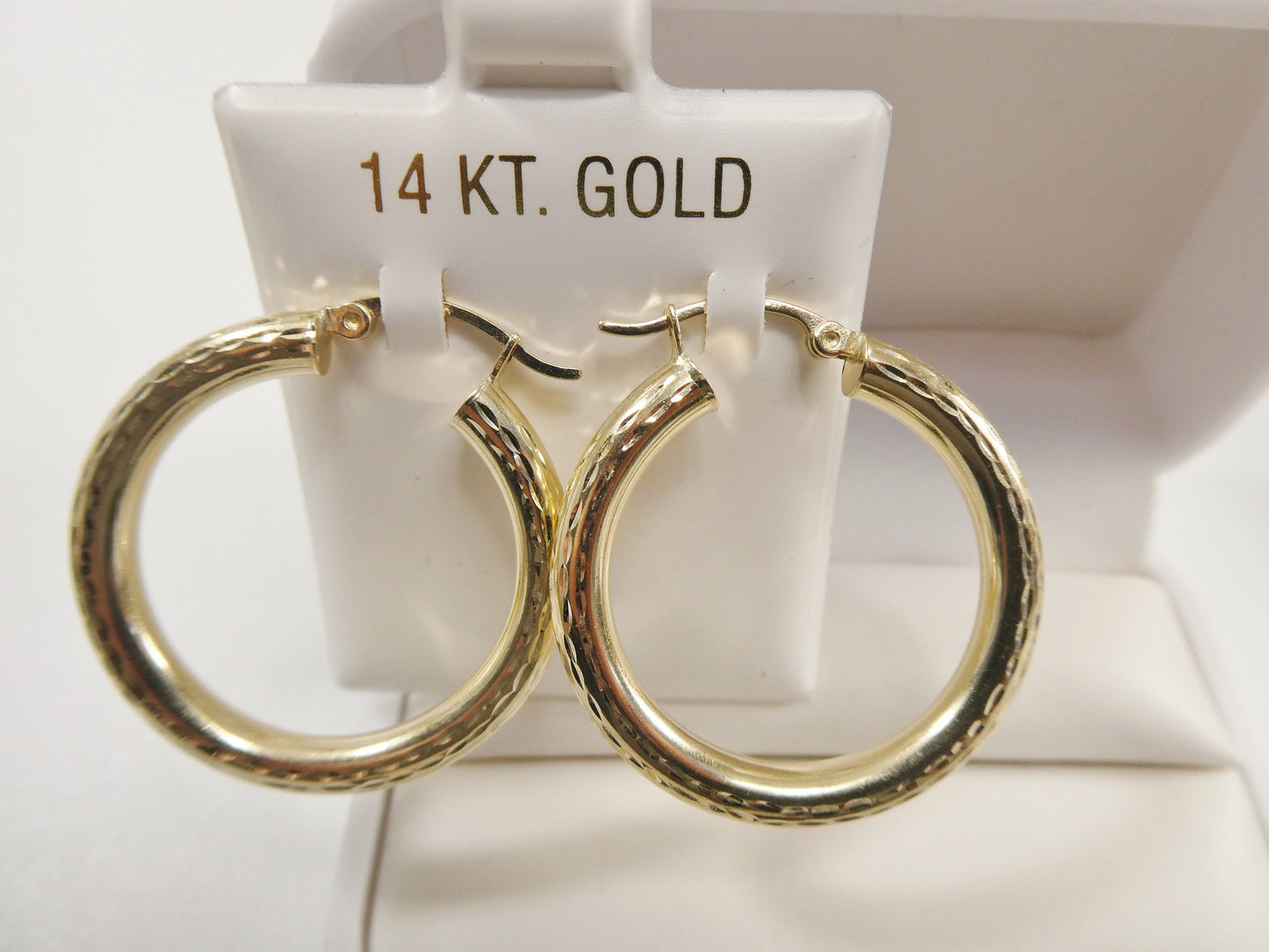 14K Solid Yellow Gold Hoop Earrings: 30mm Diamond Cut