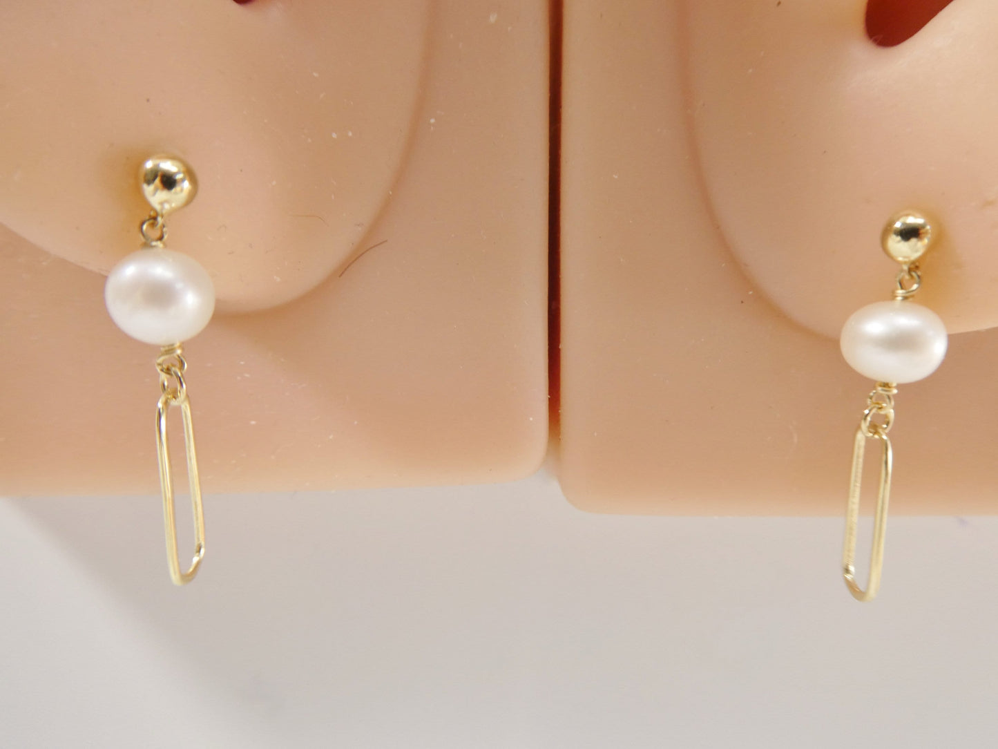 Real 10k Solid Yellow Gold Freshwater Cultured Pearl Stud Earrings Dainty