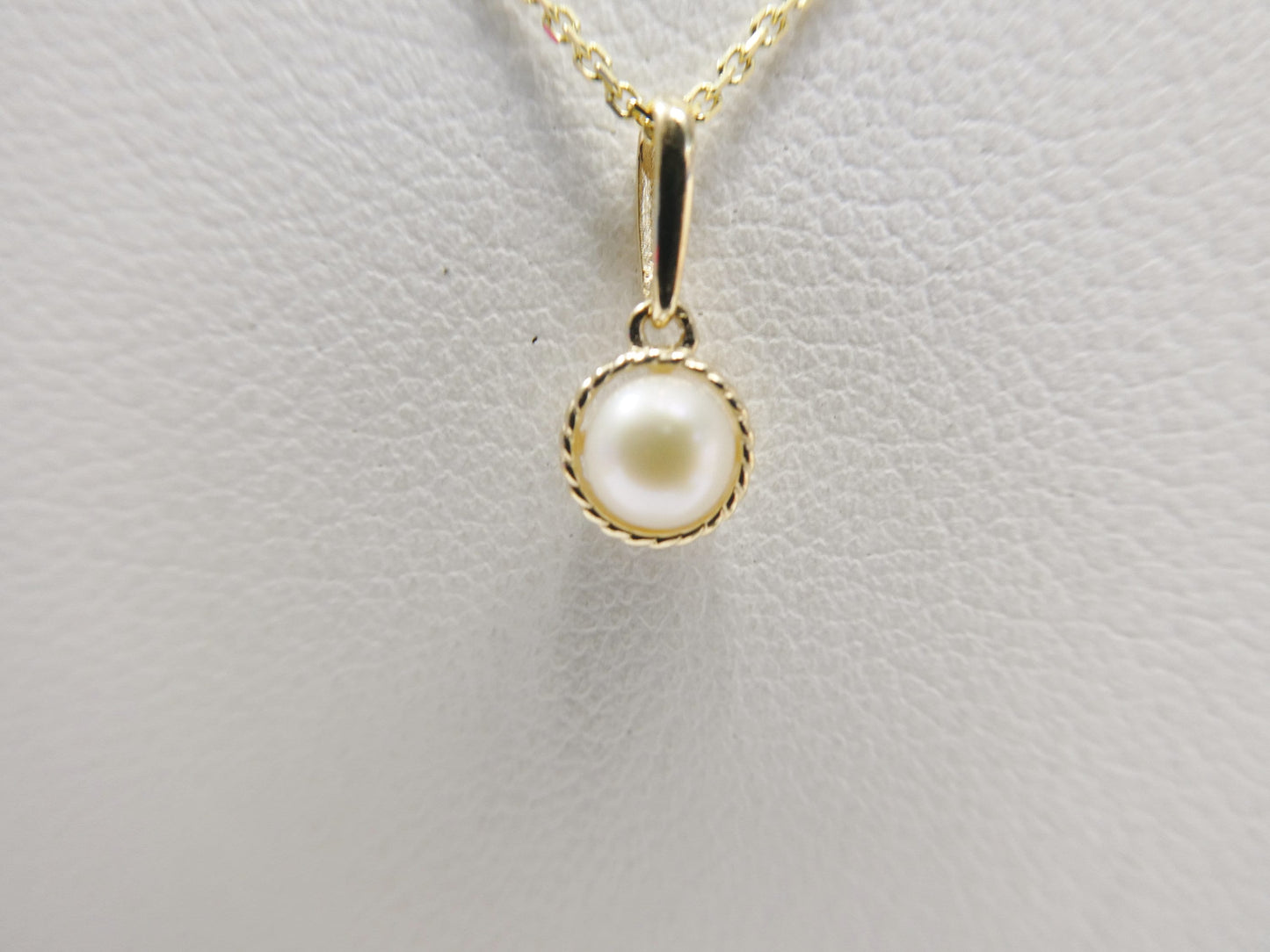 14k real solid yellow gold freshwater pearl pendent and cable necklace