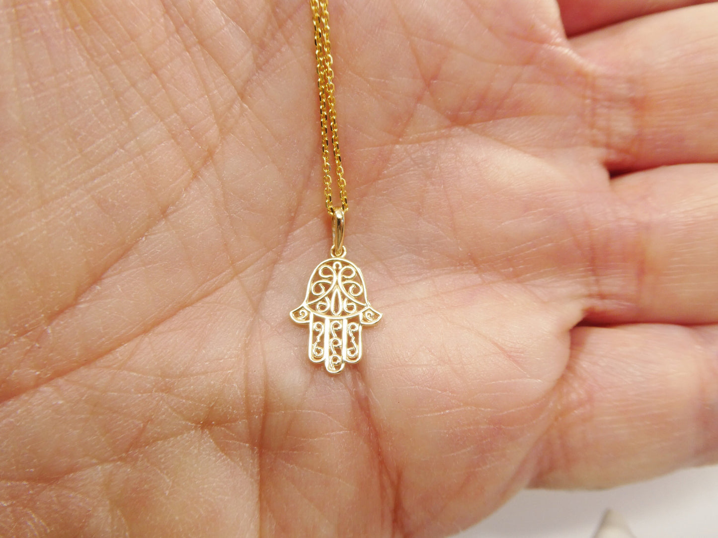 14k real solid yellow gold hand hamsa pendent and cable necklace