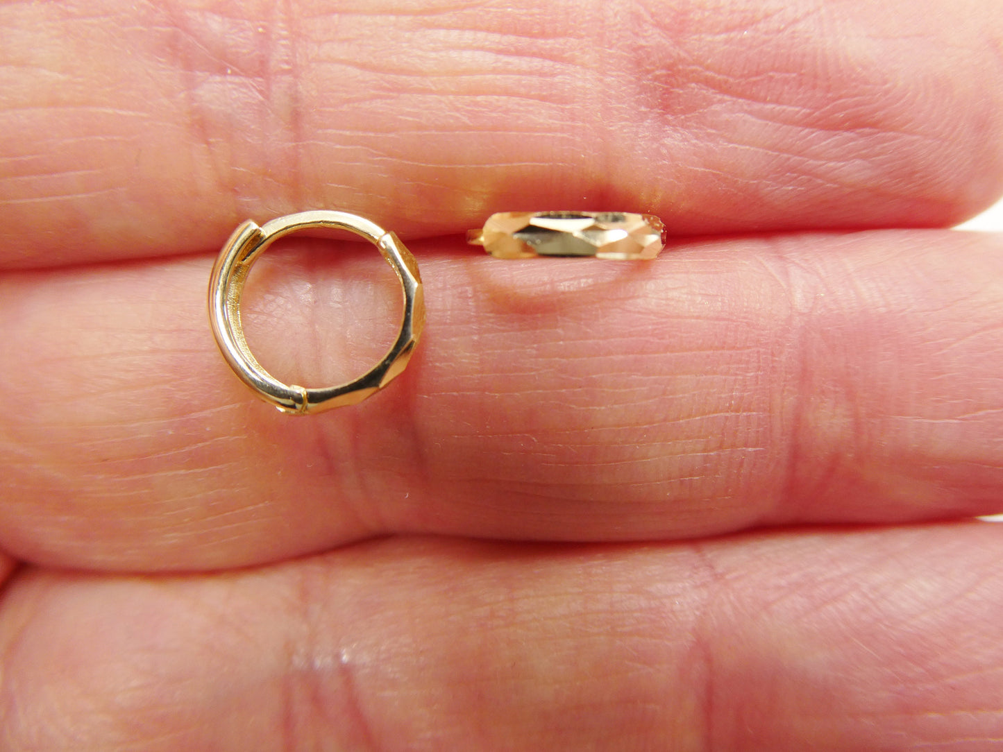 Real 10k Solid Yellow Gold Diamond Cut 13mm Hoop Huggie Earrings