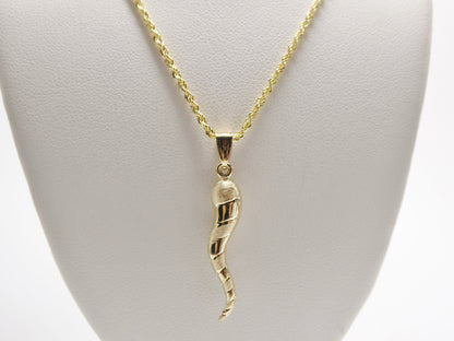 14k Real Solid Yellow Gold Tri Color Horn Pendent and Robe Necklace