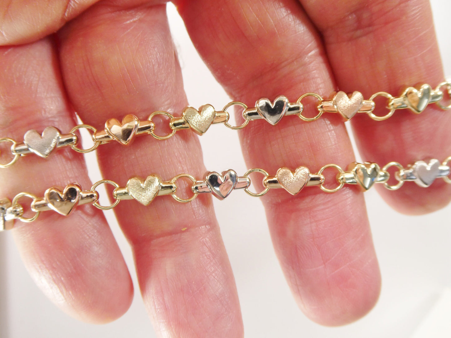 10k Solid Gold Heart Bracelet: Tri Color XO Chain
