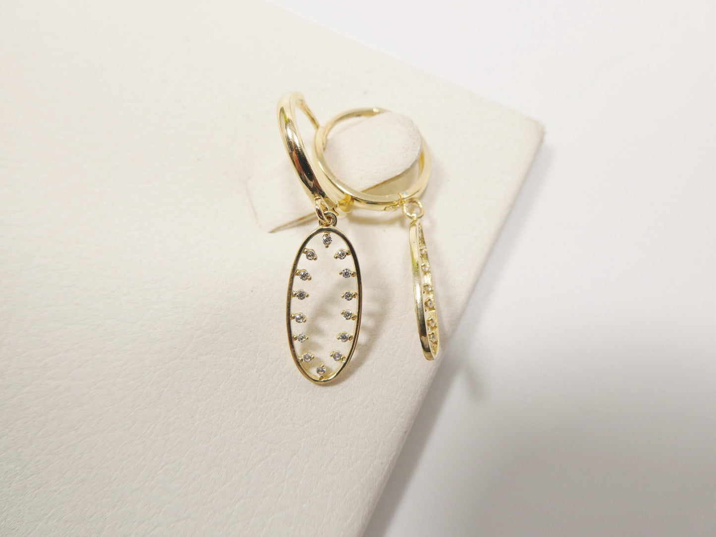 Real 10k Solid Yellow Gold Oval Drop Hoop Huggie Earrings