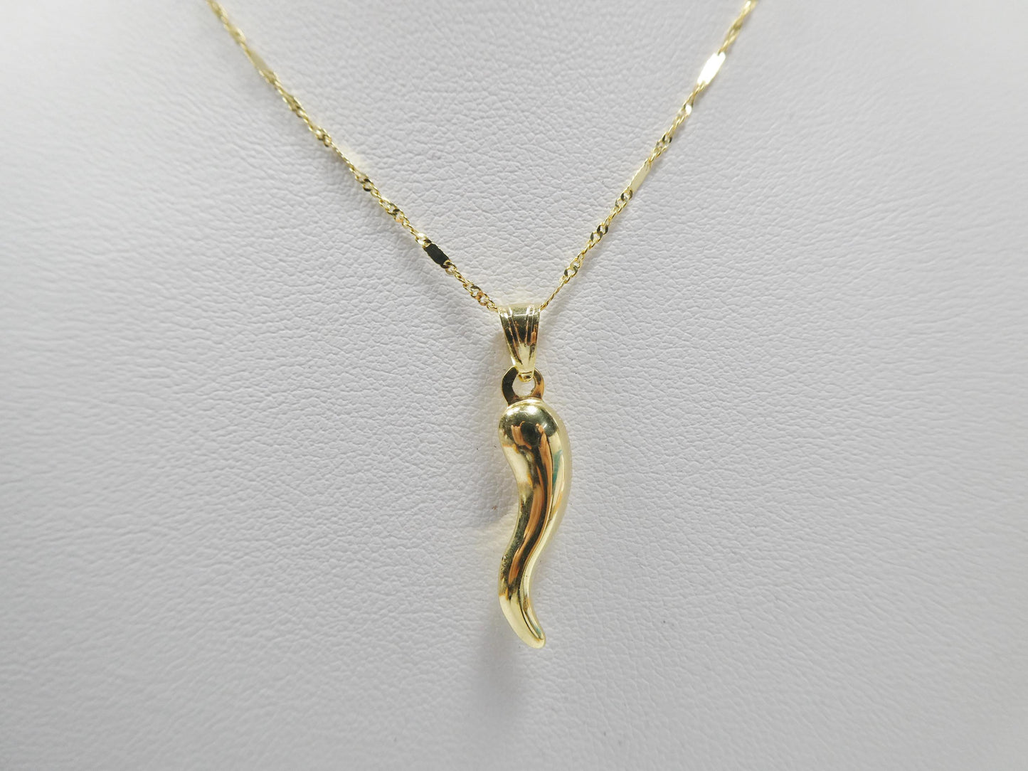 14k real solid yellow gold horn pendent and flat cable necklace
