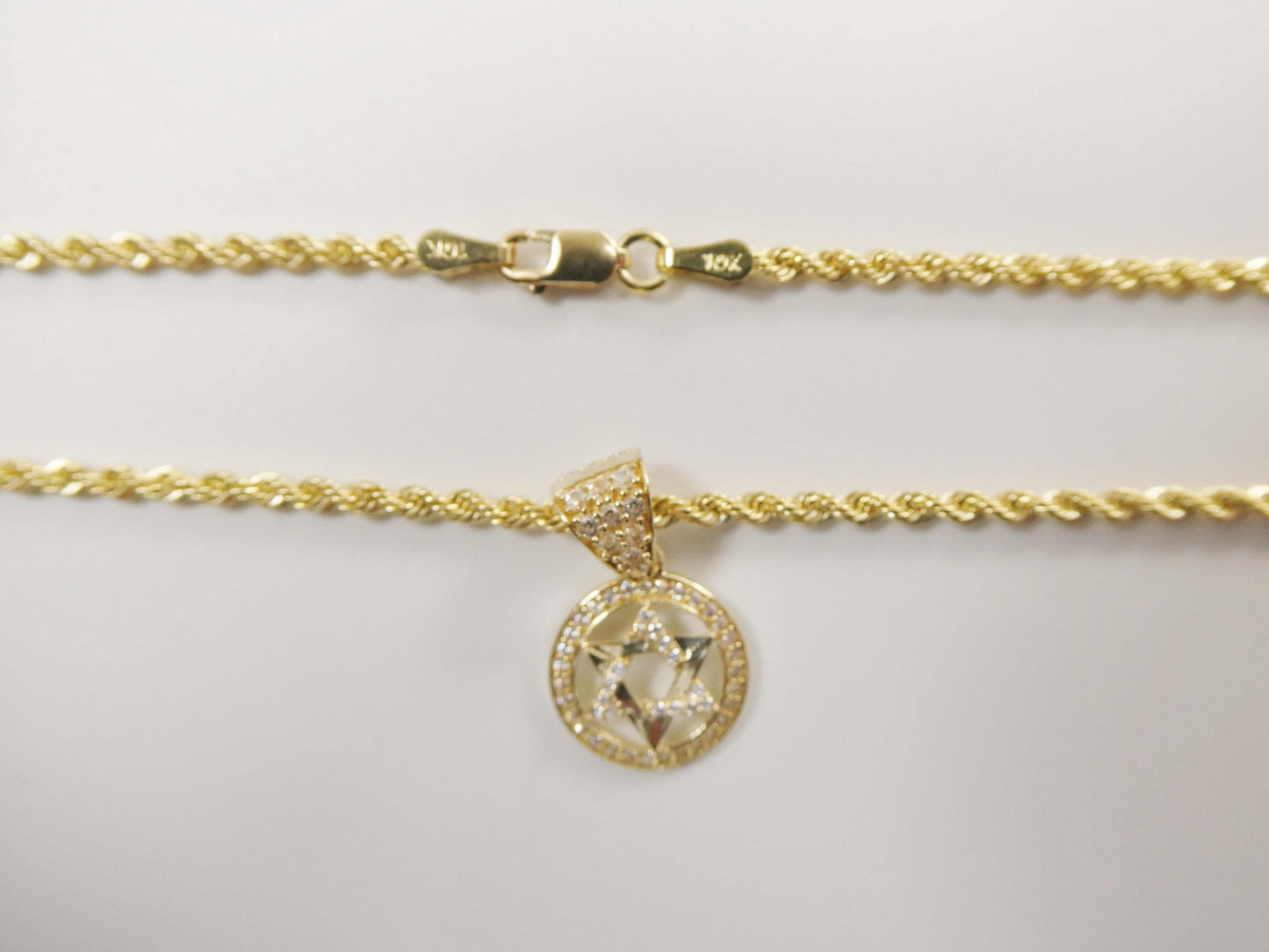 10k real solid yellow gold 16 inch chain and star David pendent set