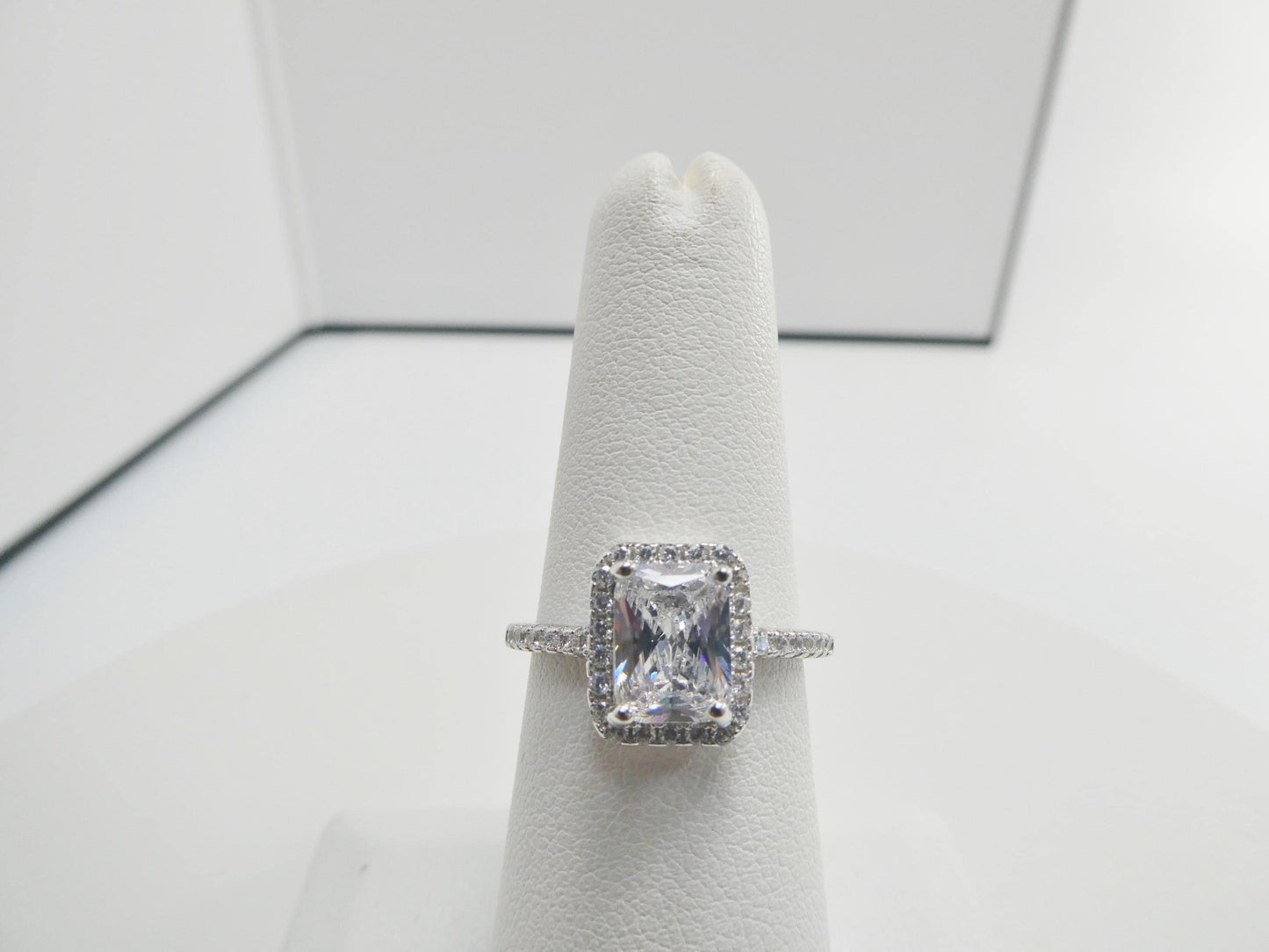 Real 925 Sterling Silver Solitaire Engagement Ladies Ring
