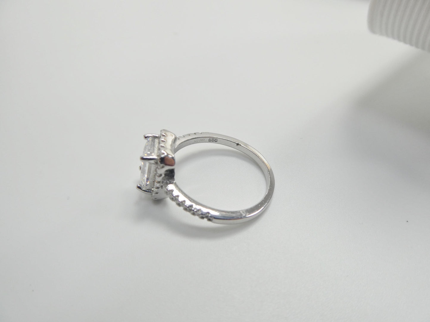 Real 925 Sterling Silver Solitaire Engagement Ladies Ring