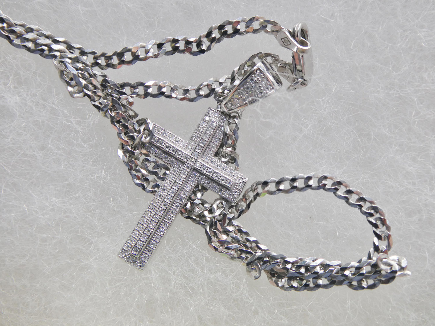 Real 925 Sterling Silver 18 Inch Flat Chain and Moissanite Cross Pendent Charm