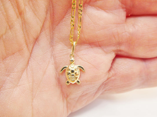 10k Yellow Gold Turtle Pendant Necklace: Solid Figaro Chain