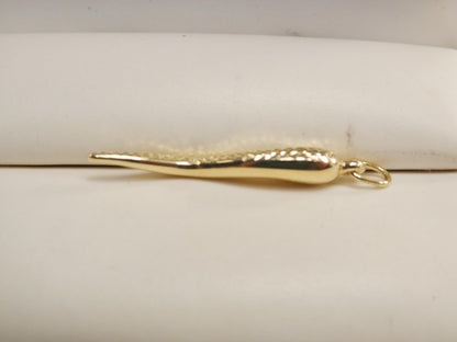 14k Real Solid Yellow Gold Horn Pendent