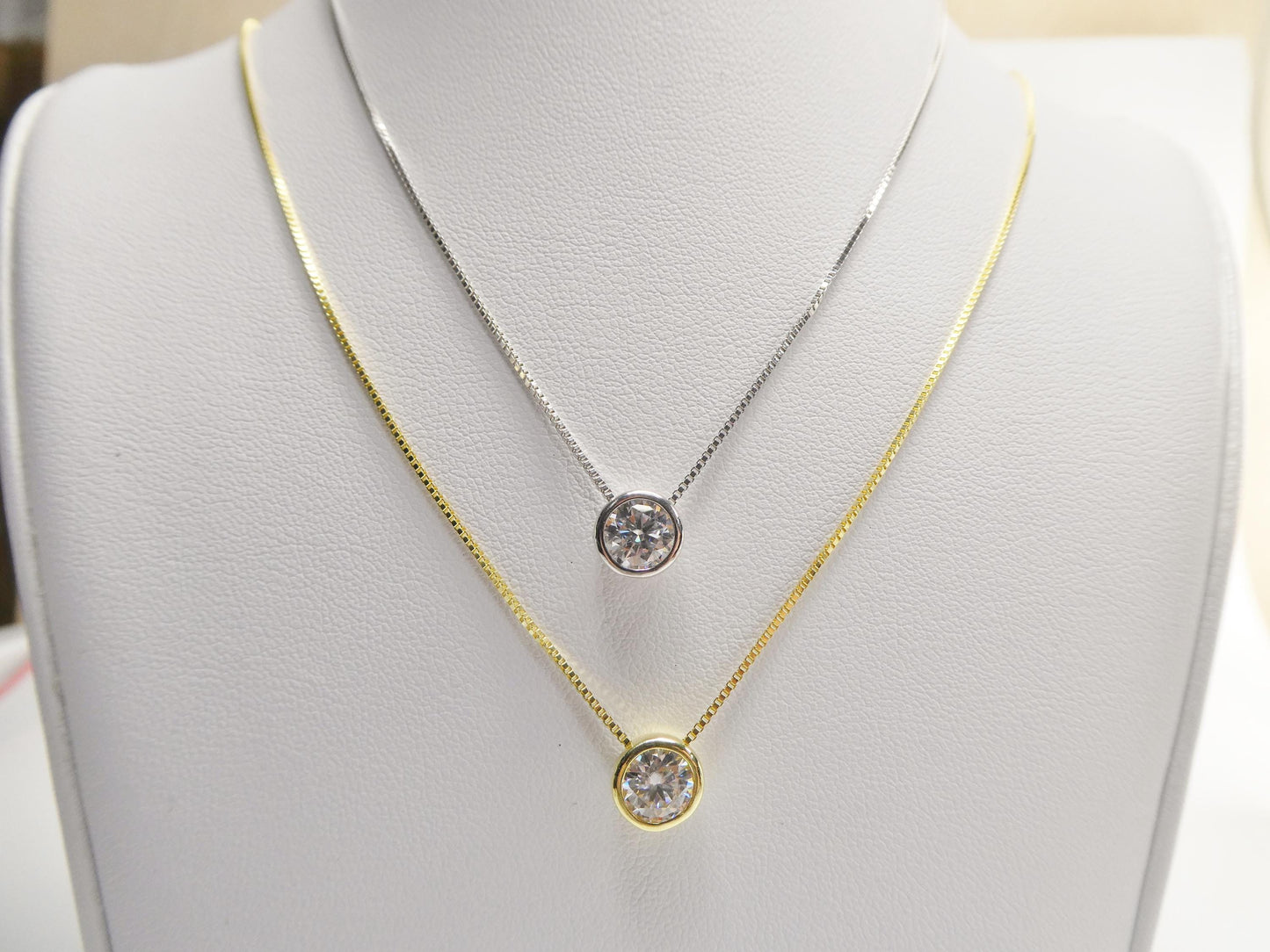 925 Sterling Silver Round Bezel Setting Moissanite Necklace