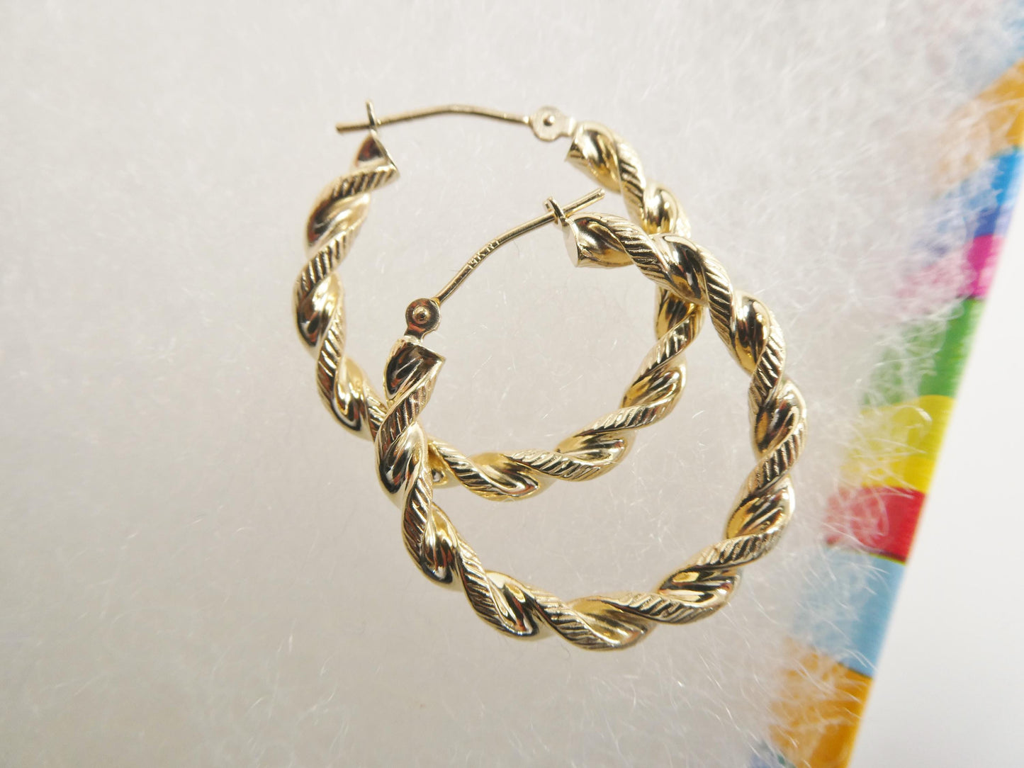 14k Real Solid Yellow Gold Classic Twist Earrings