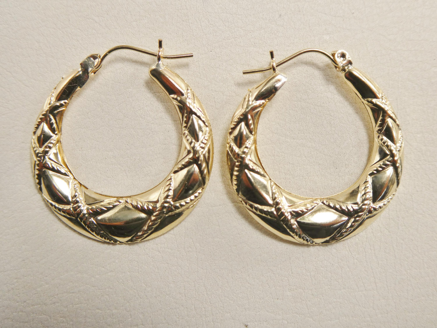 10k Real Solid Yellow Gold Classic Large Design Earrings