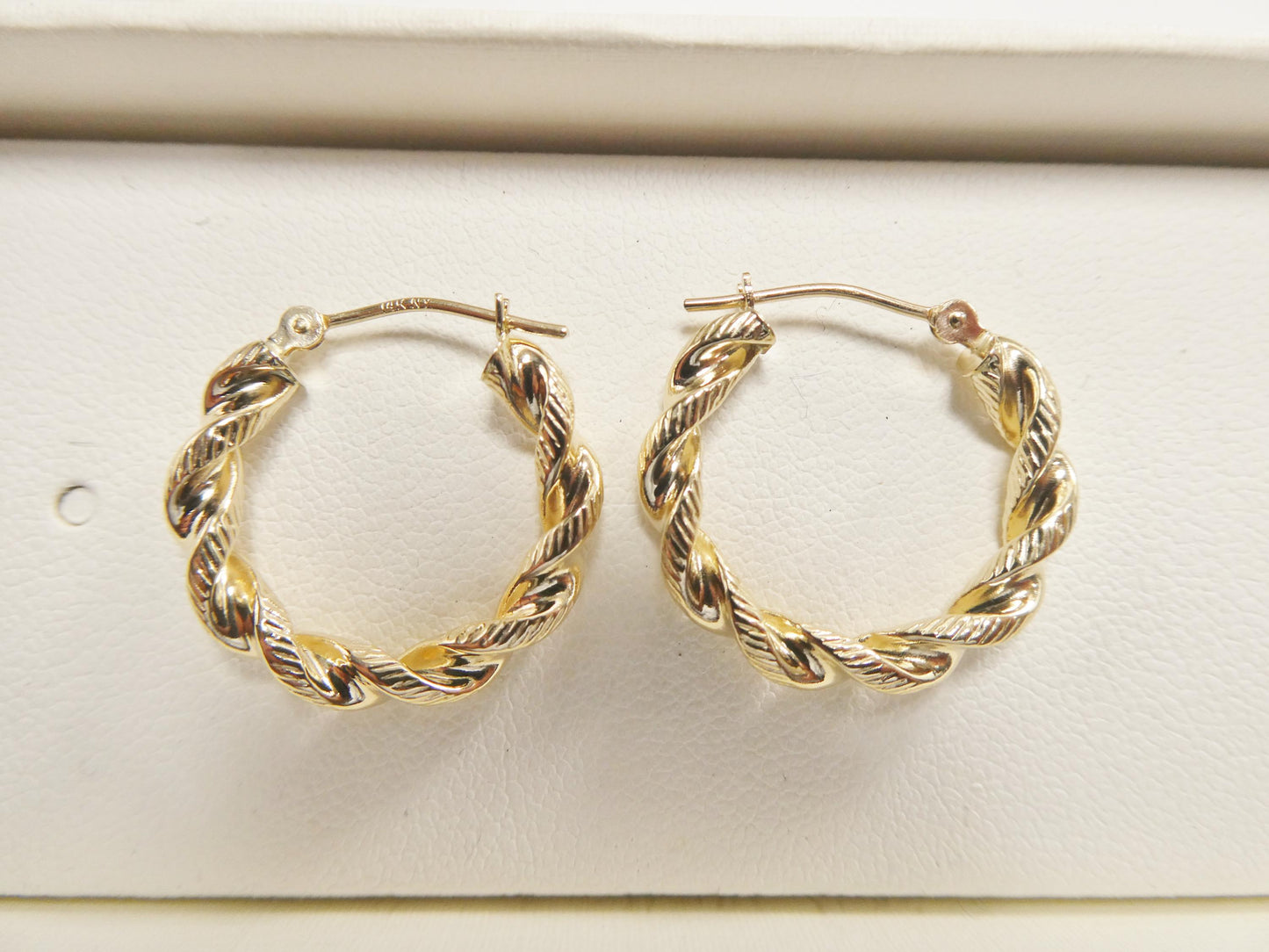 14k Real Solid Yellow Gold Classic Twist Earrings