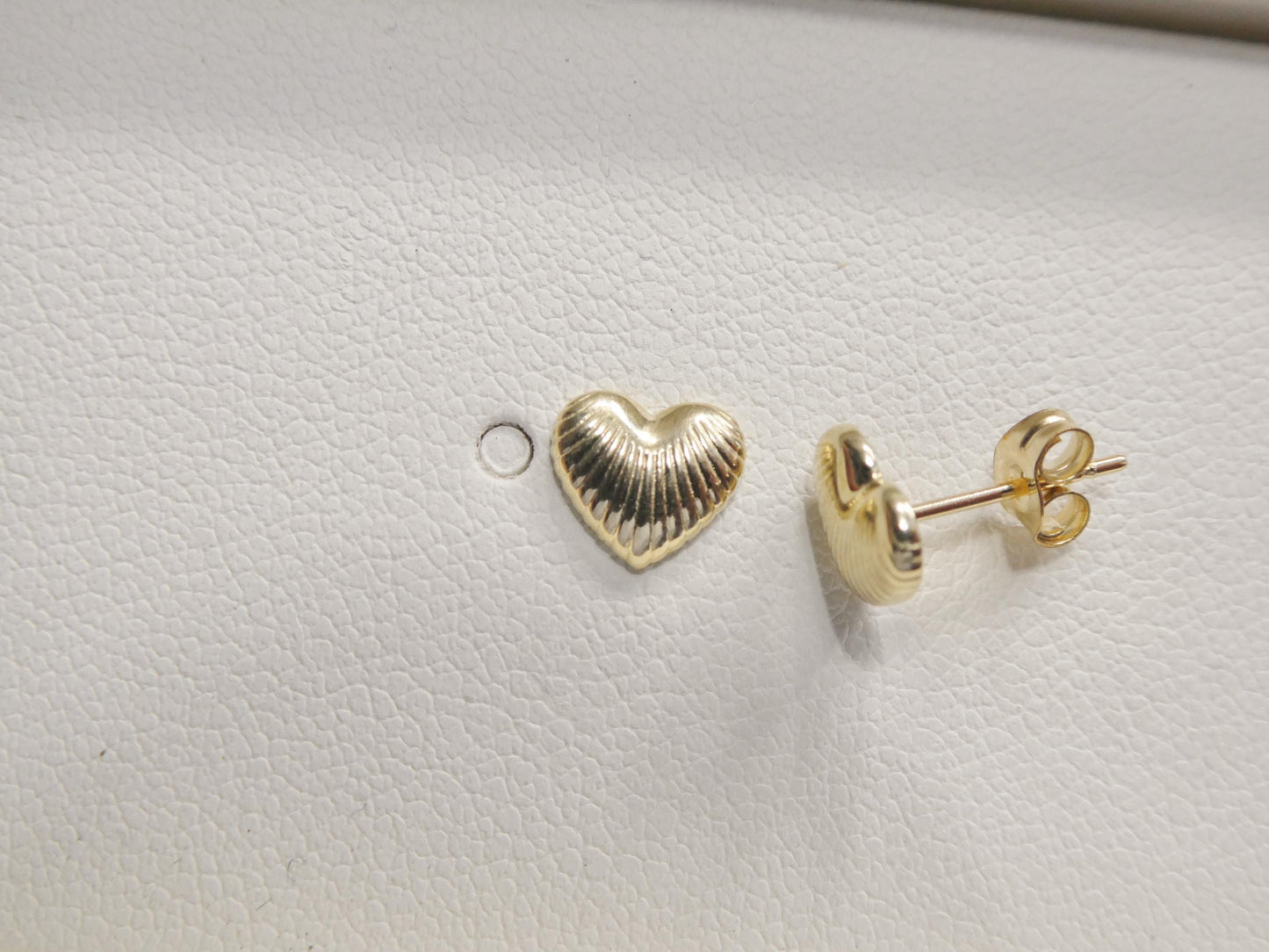 10k Real Solid Yellow Gold Design Heart Push Back Earrings