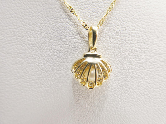 10k Yellow Gold Singapore Chain Necklace pearl shell Pendant