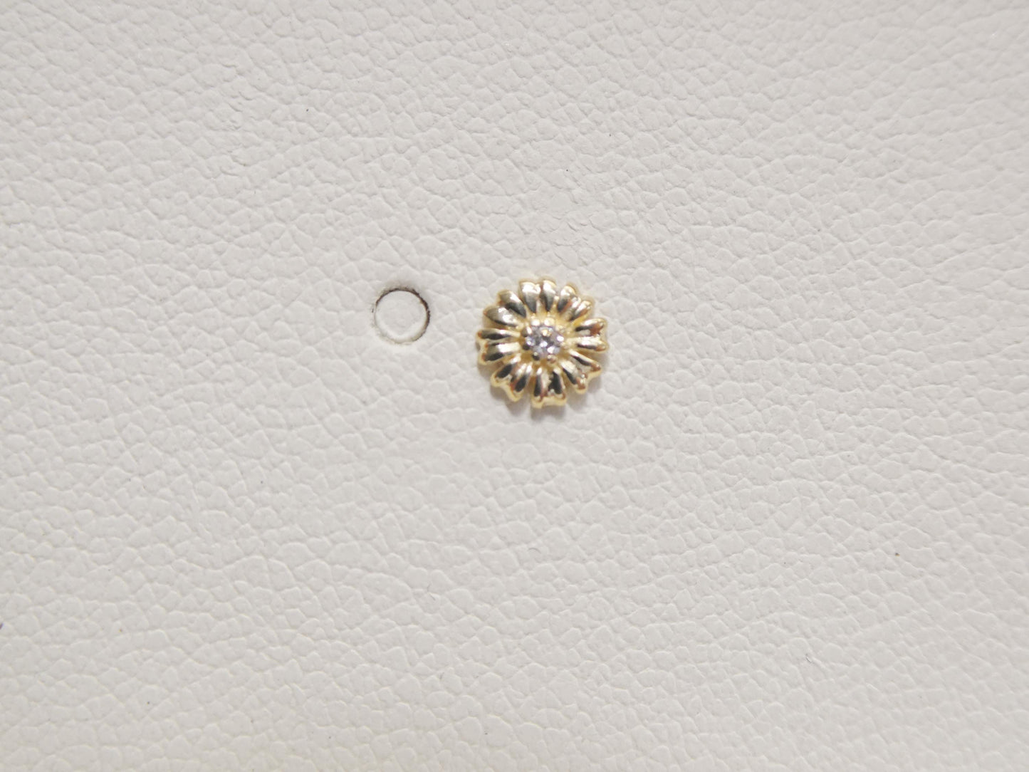 14k Real Solid Yellow Gold Flower Nose Rings