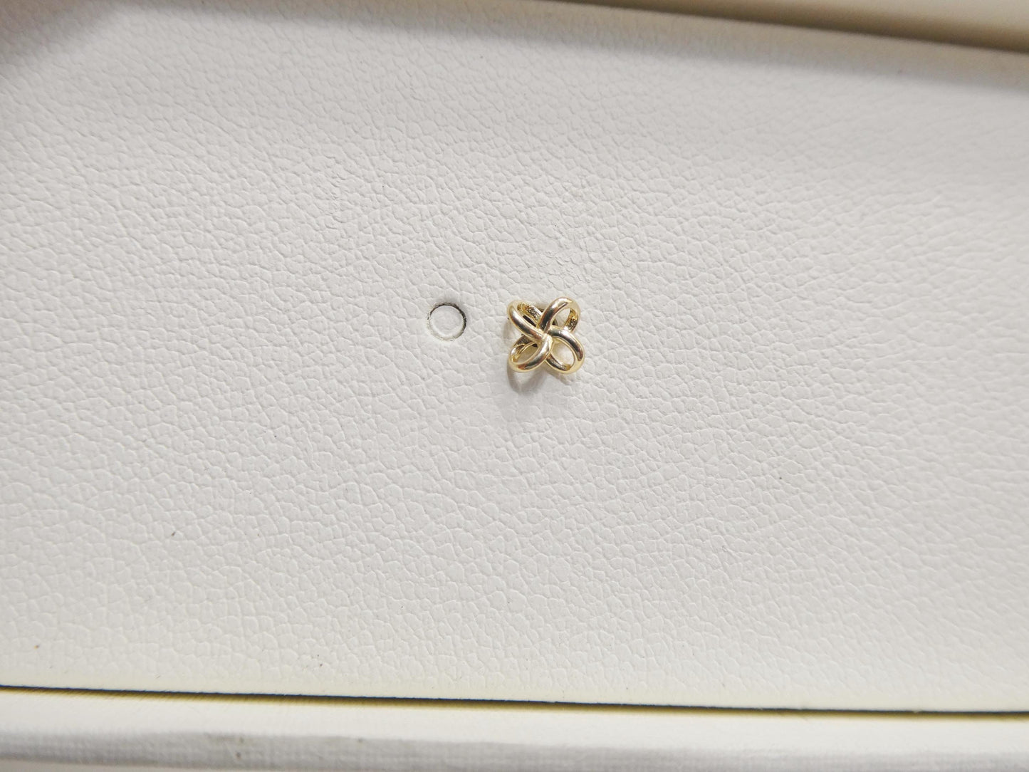 14k Real Solid Yellow Gold Flower Nose Rings